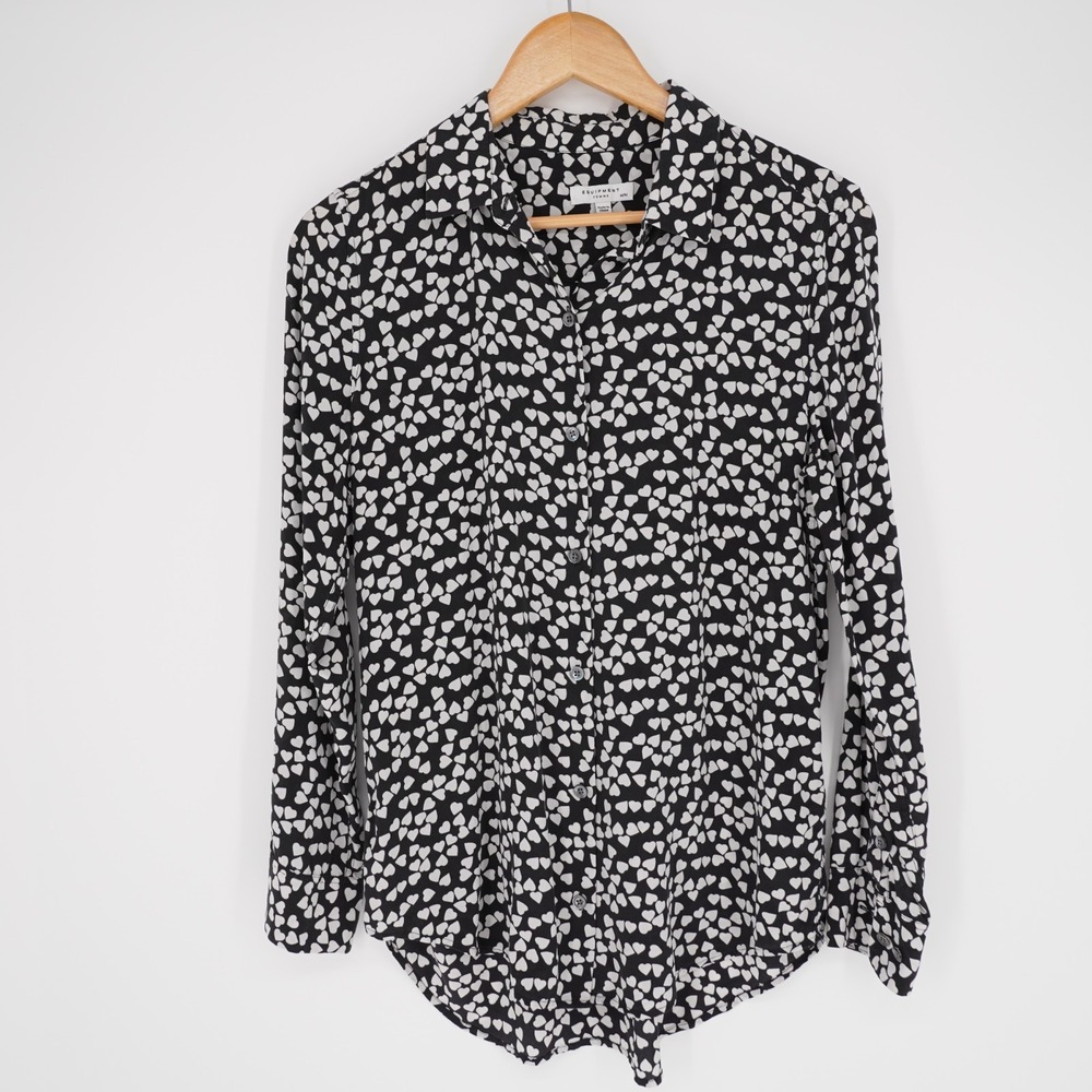 Equipment Femme 100% Silk Button Front Blouse Womens M Black Heart Print Classic